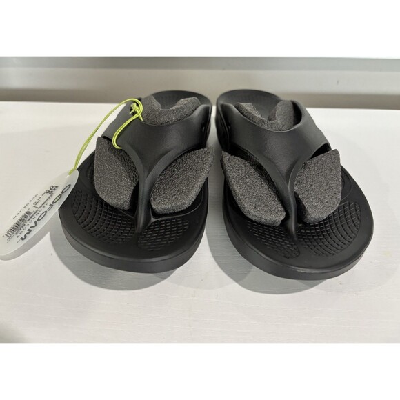 OOFOS OORIGINAL RECOVERY SANDAL - WOMEN’S AND MEN’S - SIZE: MEN 6/ WOMEN 8 - Picture 3 of 4